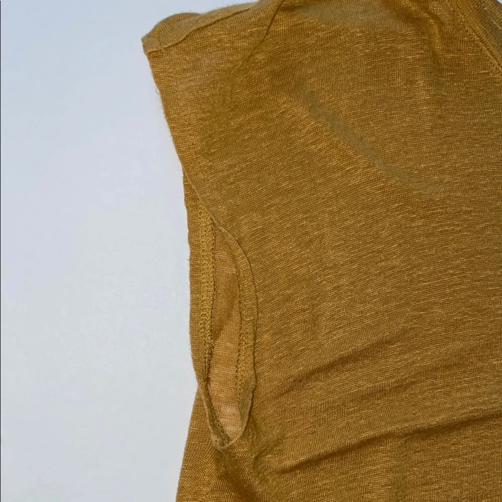 Tahari Mustard Yellow Women's Tunic Top - Picture 7 of 9